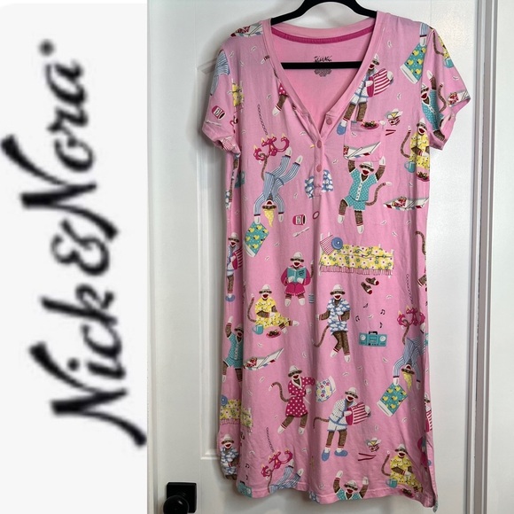 Nick & Nora Ladies Sock Monkey Pillow Fight Sleep Shirt. Size Medium.